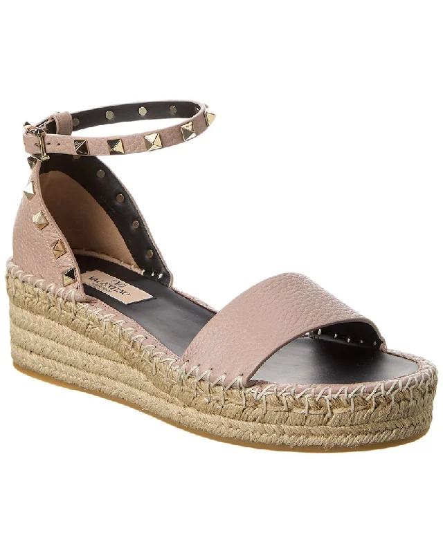 Women’s sandals cushioned sole glow -Valentino Rockstud 55 Grainy Leather Platform Sandal