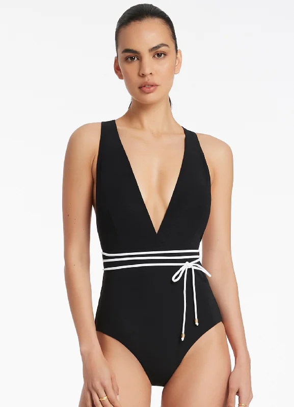 Women’s one-piece swimsuit soft fabric -Jetset Plunge One Piece - Black